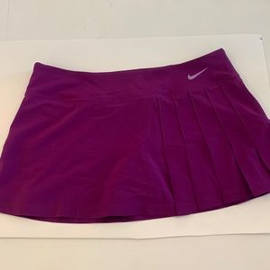 NWOT Nike Dry Fit Purple Tennis Athletic Pleated skirt with shorts size medium